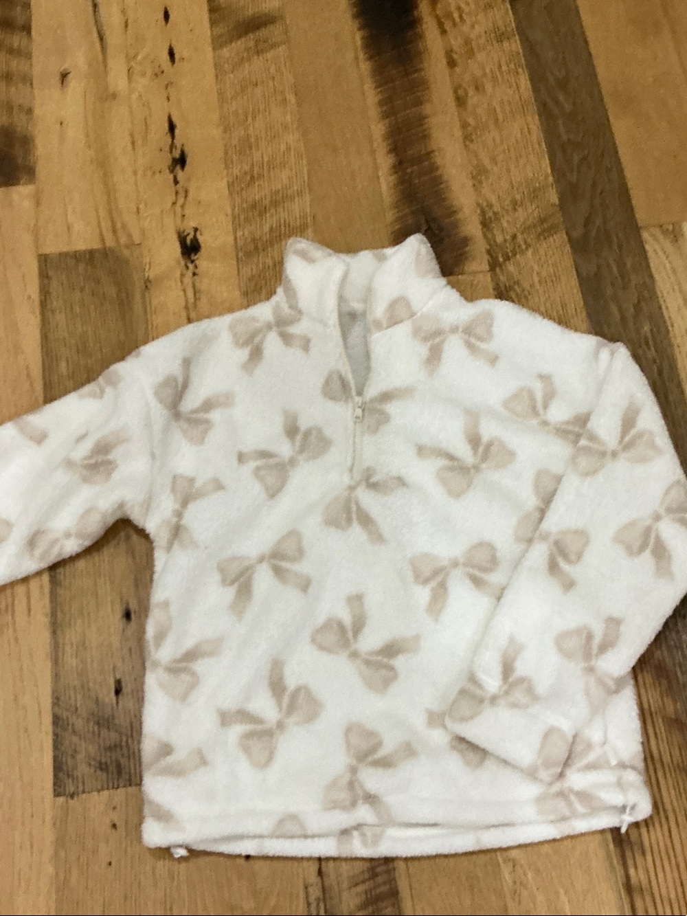 Gilly Hicks White Plush Half-Zip Jacket with Beige Bow Print
